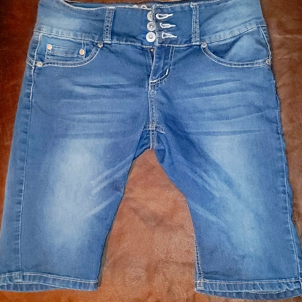 GoGo Jean Shorts